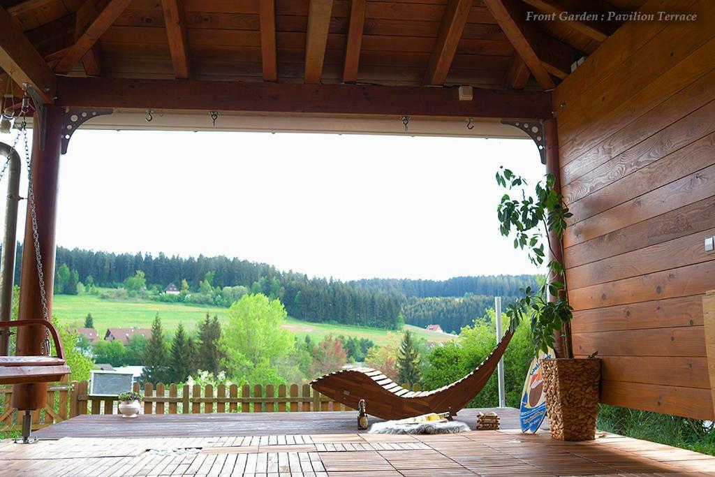 Vila Entire House In Schwarzwald With Mountain View, Private Gym,Sauna And Garden Unterkirnach Exteriér fotografie